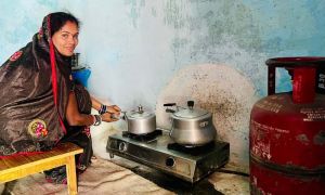  उज्ज्वला योजना 3.0 से कबीरधाम में 1339 परिवारों को मिली धुआँ-मुक्त रसोई