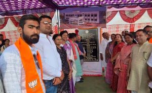 सांसद संतोष पाण्डेय ने किया जिला पंचायत भवन का भूमिपूजन