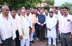 उप मुख्यमंत्री अरुण साव ने वन महोत्सव का किया शुभारंभ उप मुख्यमंत्री अरुण साव ने वन महोत्सव का किया शुभारंभ