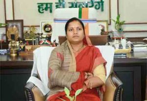'मन की बात' से विकसित भारत का संकल्प हुआ और मजबूत: प्रधानमंत्री के प्रेरक संदेशों का मंत्री लक्ष्मी राजवाड़े ने किया श्रवण 'मन की बात' से विकसित भारत का संकल्प हुआ और मजबूत: प्रधानमंत्री के प्रेरक संदेशों का मंत्री लक्ष्मी राजवाड़े ने किया श्रवण