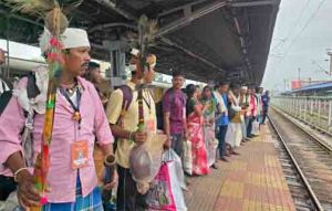बदलते बस्तर का संदेश लेकर दिल्ली रवाना हुआ बस्तर का प्रतिनिधिमंडल बदलते बस्तर का संदेश लेकर दिल्ली रवाना हुआ बस्तर का प्रतिनिधिमंडल