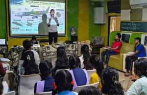 5 दिवसीय एयरोमॉडलिंग प्रशिक्षण संपन्न, विद्यार्थियों ने सीखे विमान निर्माण एवं उड़ान के वैज्ञानिक सिद्धांत 5 दिवसीय एयरोमॉडलिंग प्रशिक्षण संपन्न, विद्यार्थियों ने सीखे विमान निर्माण एवं उड़ान के वैज्ञानिक सिद्धांत