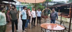 आयुक्त संबित मिश्रा ने फुण्डहर और गोकूल नगर गोधाम की व्यवस्था का किया प्रत्यक्ष निरीक्षण आयुक्त संबित मिश्रा ने फुण्डहर और गोकूल नगर गोधाम की व्यवस्था का किया प्रत्यक्ष निरीक्षण