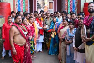 भगवान लिंगराज के दर्शन कर मुख्यमंत्री साय ने की प्रदेश की सुख-समृद्धि और खुशहाली की कामना भगवान लिंगराज के दर्शन कर मुख्यमंत्री साय ने की प्रदेश की सुख-समृद्धि और खुशहाली की कामना