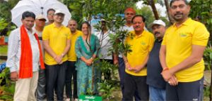 3500 से अधिक पौधों का सुरक्षित स्थानो पर रोपण 3500 से अधिक पौधों का सुरक्षित स्थानो पर रोपण