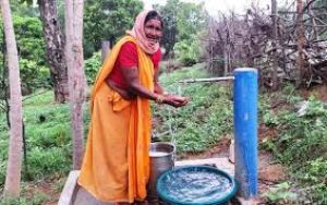 जल जीवन मिशन बदल रहा महिलाओं का जीवन