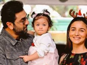 अभिनेता रणबीर, अभिनेत्री आलिया ने बेटी राहा की तस्वीरें न लेने का अनुरोध किया अभिनेता रणबीर, अभिनेत्री आलिया ने बेटी राहा की तस्वीरें न लेने का अनुरोध किया