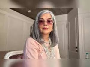  विमान हादसे पर जीनत अमान ने कहा: &lsquo;&lsquo;सामूहिक शोक जताना प्रियजनों को कुछ राहत दे सकता है''