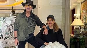    फिल्म निर्देशक-निर्माता राकेश रोशन ने मुंबई में खरीदीं, मूल्य लगभग 19.68 करोड़ 