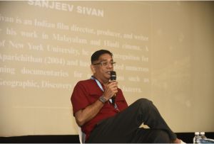 एमआईएफएफ :  संजीव सिवन ने कहा: फिल्म निर्माता का सबसे बड़ा उपकरण कैमरा नहीं, बल्कि जिज्ञासा है