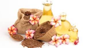  घुंघराले बालों पर लगाएं अलसी और ऑलिव ऑयल से बना नेचुरल कंडीशनर 