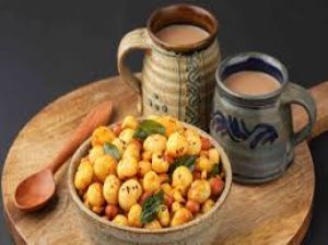 क्या मखाने के साथ चाय पीना फायदेमंद होता है? क्या मखाने के साथ चाय पीना फायदेमंद होता है?