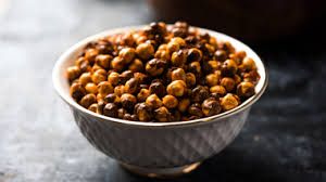 भुने चने खाने का है शौक तो सीख लें घर में पकाने की मास्टर ट्रिक भुने चने खाने का है शौक तो सीख लें घर में पकाने की मास्टर ट्रिक