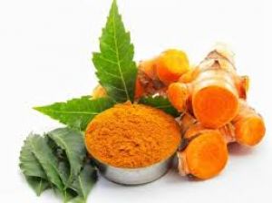  मुंहासों से छुटकारा पाने के लिए लगाएं हल्दी और नीम पाउडर का फेस मास्क, जानें बनाने का तरीका