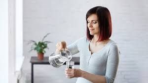  बेली फैट कम करने के लिए सुबह इस तरह पीएं पानी, झटपट पिघलेगी निकली हुई तोंद