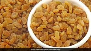 रोज किशमिश खाने से आंतों की सेहत को मिलते हैं ये 5 फायदे रोज किशमिश खाने से आंतों की सेहत को मिलते हैं ये 5 फायदे