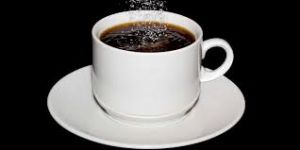   ब्लैक कॉफी में नमक मिलाकर पीने से सेहत को मिलते हैं कई जबरदस्त फायदे 