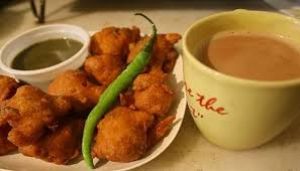 क्या आप भी हैं चाय के साथ पकौड़े खाने के शौकीन? 