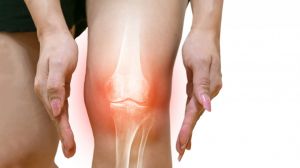  कहीं आपके खून में भी तो नहीं कैल्शियम की कमी! जानें इसके कारण और लक्षण