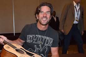 ग्रैमी पुरस्कार से सम्मानित गीतकार ब्रेट जेम्स की विमान हादसे में हुई मौत ग्रैमी पुरस्कार से सम्मानित गीतकार ब्रेट जेम्स की विमान हादसे में हुई मौत