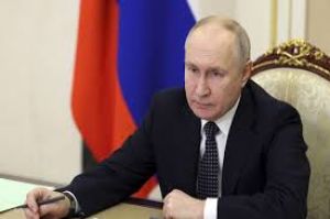 पुतिन ने परमाणु-सक्षम बमवर्षक विमान में भरी उड़ान, चुनाव से पहले पश्चिमी देशों को दिया कड़ा संदेश