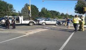 सड़क हादसे में कम से कम 11 लोगों की मौत : पुलिस