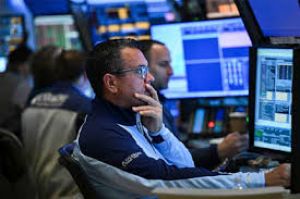 अमेरिकी अर्थव्यवस्था में पहली तिमाही के दौरान 0.3 प्रतिशत की गिरावट