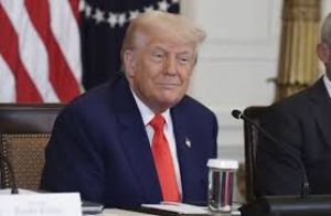 भारत और अमेरिका के बीच विशेष संबंध, चिंता की कोई बात नहीं: ट्रंप भारत और अमेरिका के बीच विशेष संबंध, चिंता की कोई बात नहीं: ट्रंप