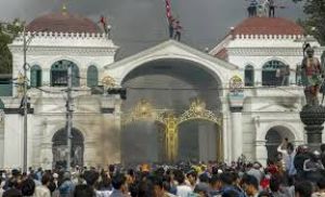 नेपाली सुरक्षा एजेंसियों के प्रमुखों की प्रदर्शनकारियों से बातचीत के जरिये संकट का हल करने की अपील नेपाली सुरक्षा एजेंसियों के प्रमुखों की प्रदर्शनकारियों से बातचीत के जरिये संकट का हल करने की अपील