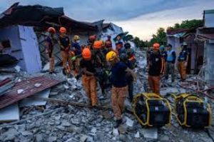 फिलीपीन में भूकंप से 72 लोगों की मौत, बचाव अभियान जारी फिलीपीन में भूकंप से 72 लोगों की मौत, बचाव अभियान जारी