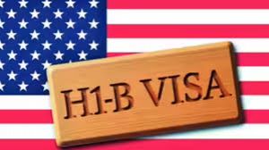 एच-1बी वीजा के लिए 1,00,000 अमेरिकी डॉलर के शुल्क के खिलाफ मुकदमा दायर
