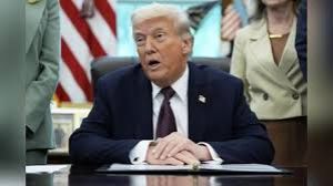 भारत के साथ व्यापार समझौता करने के ‘बेहद करीब' है अमेरिका : ट्रंप भारत के साथ व्यापार समझौता करने के ‘बेहद करीब' है अमेरिका : ट्रंप