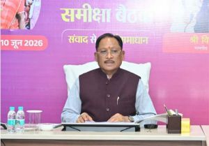  सकारात्मक सोच, जवाबदेही और संवेदनशील प्रशासन से अंतिम व्यक्ति तक पहुंचे शासन की योजनाओं का लाभ : मुख्यमंत्री  
