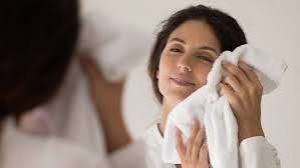 नहाते वक्त रोजाना करें ये काम बॉडी पर कभी नहीं जमेगी डेड स्किन