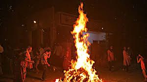  इन लोगों को नहीं देखना चाहिए होलिका दहन