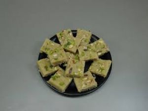 मखाना मेवा बर्फी