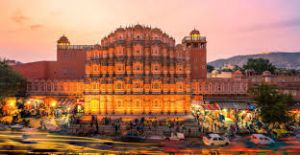  इन जगहों पर परिवार संग मनाएं दिवाली, मिलेगी रोशनी और खुशियों की सौगात