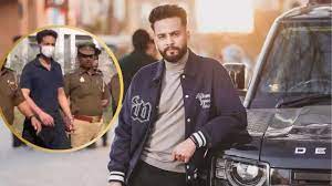 यूट्यूबर एल्विश यादव को मारपीट के मामले में जमानत दी यूट्यूबर एल्विश यादव को मारपीट के मामले में जमानत दी