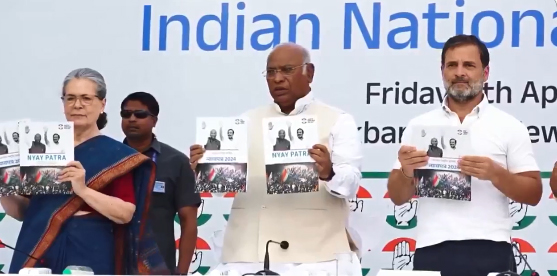 ‘पांच न्याय’, जाति जनगणना, 50% कोटा पर प्रतिबंध हटाने के लिए संशोधन – कांग्रेस ने जारी किया घोषणापत्र ‘पांच न्याय’, जाति जनगणना, 50% कोटा पर प्रतिबंध हटाने के लिए संशोधन – कांग्रेस ने जारी किया घोषणापत्र