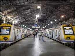 मध्य रेलवे के 63 घंटे के मेगा ब्लॉक से मुंबई लोकल ट्रेन सेवाएं होंगी प्रभावित मध्य रेलवे के 63 घंटे के मेगा ब्लॉक से मुंबई लोकल ट्रेन सेवाएं होंगी प्रभावित
