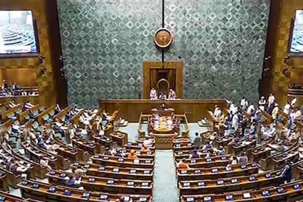 18वीं लोकसभा के पहले सत्र के दूसरे दिन भी कई नवनिर्वाचित सांसदों ने शपथ ली 18वीं लोकसभा के पहले सत्र के दूसरे दिन भी कई नवनिर्वाचित सांसदों ने शपथ ली