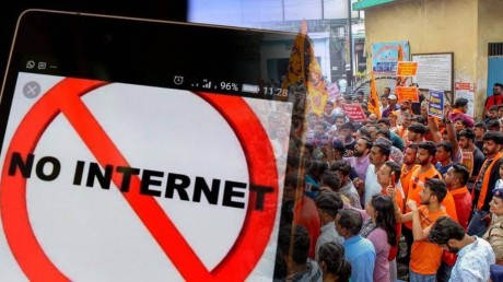 ब्रज मंडल यात्रा से पहले नूह जिले में मोबाइल इंटरनेट और SMS सेवा 24 घंटे के लिए सस्पेंड ब्रज मंडल यात्रा से पहले नूह जिले में मोबाइल इंटरनेट और SMS सेवा 24 घंटे के लिए सस्पेंड