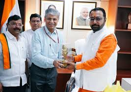 आयुर्वेदिक दवाओं को मान्यता देने के तंत्र पर विचार कर रही सरकार : आयुष मंत्री आयुर्वेदिक दवाओं को मान्यता देने के तंत्र पर विचार कर रही सरकार : आयुष मंत्री