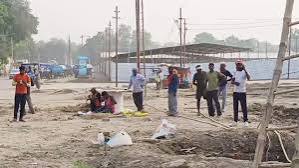 महाकुम्भ में श्रद्धालुओं को ‘पेइंग गेस्ट' की सुविधा का लाभ दिलाने की तैयारी महाकुम्भ में श्रद्धालुओं को ‘पेइंग गेस्ट' की सुविधा का लाभ दिलाने की तैयारी