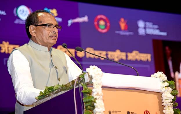 केंद्रीय मंत्री शिवराज सिंह चौहान ने लिंग आधारित हिंसा के खिलाफ चलने वाले राष्ट्रीय अभियान का शुभारंभ किया केंद्रीय मंत्री शिवराज सिंह चौहान ने लिंग आधारित हिंसा के खिलाफ चलने वाले राष्ट्रीय अभियान का शुभारंभ किया