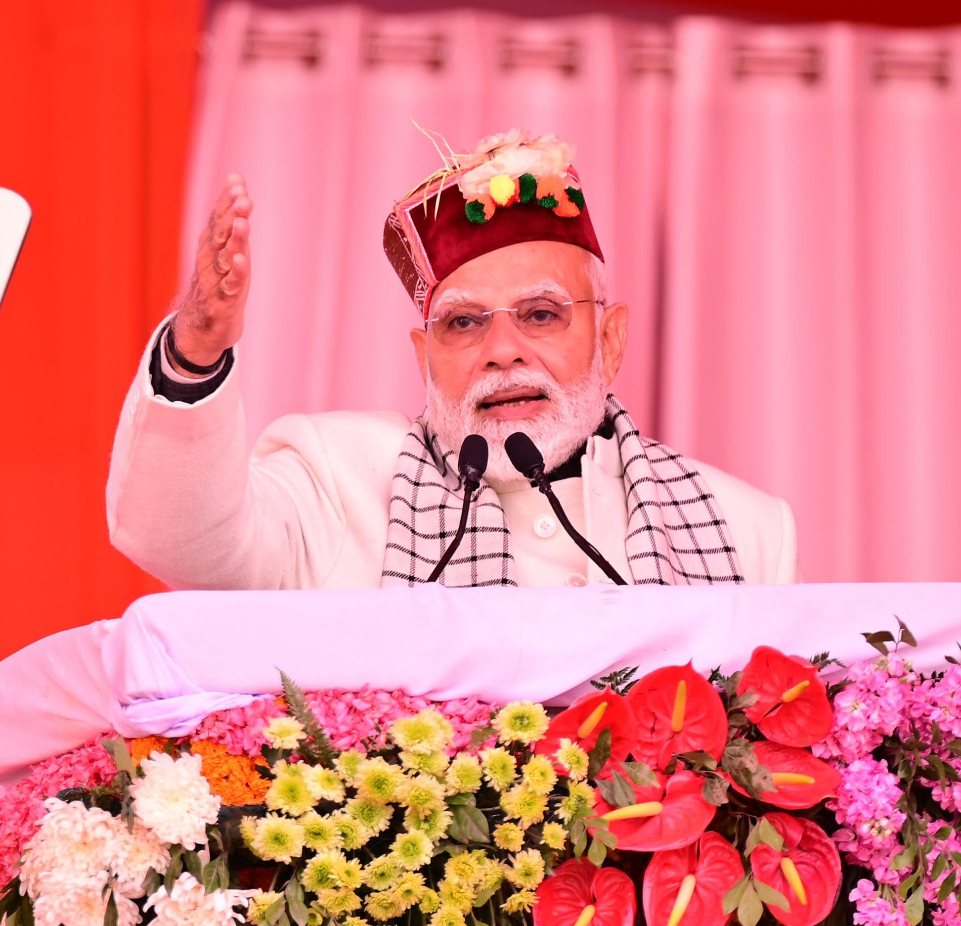 पीएम ने विंटर टूरिज्म की ब्रांडिंग के तहत सर्दियों में उत्तराखंड आने का किया आह्वान पीएम ने विंटर टूरिज्म की ब्रांडिंग के तहत सर्दियों में उत्तराखंड आने का किया आह्वान