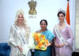 दिल्ली की मुख्यमंत्री ने मिस यूनिवर्स और मिस यूनिवर्स इंडिया 2024 से मुलाकात की दिल्ली की मुख्यमंत्री ने मिस यूनिवर्स और मिस यूनिवर्स इंडिया 2024 से मुलाकात की