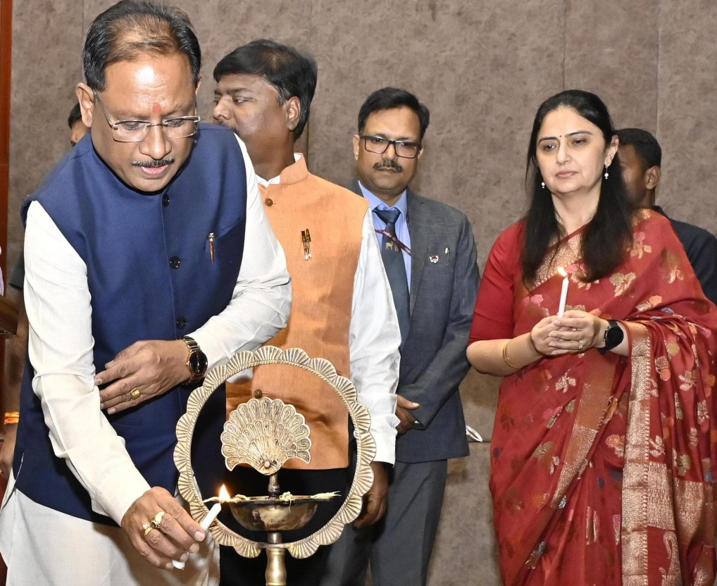 वन आधारित आजीविका को मजबूत कर जनजातीय समाज की आय बढ़ाने के लिए प्रयासरत है हमारी सरकार : मुख्यमंत्री वन आधारित आजीविका को मजबूत कर जनजातीय समाज की आय बढ़ाने के लिए प्रयासरत है हमारी सरकार : मुख्यमंत्री