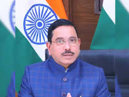 देश में नवीकरणीय ऊर्जा क्षमता 17 प्रतिशत बढ़कर 227 गीगावाट पर देश में नवीकरणीय ऊर्जा क्षमता 17 प्रतिशत बढ़कर 227 गीगावाट पर