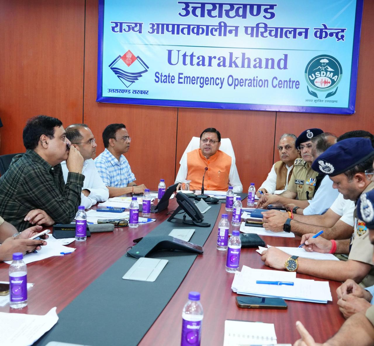 उत्तरकाशी धराली आपदा : सीएम धामी ने राज्य आपदा परिचालन केंद्र में अधिकारियों के साथ की बैठक उत्तरकाशी धराली आपदा : सीएम धामी ने राज्य आपदा परिचालन केंद्र में अधिकारियों के साथ की बैठक